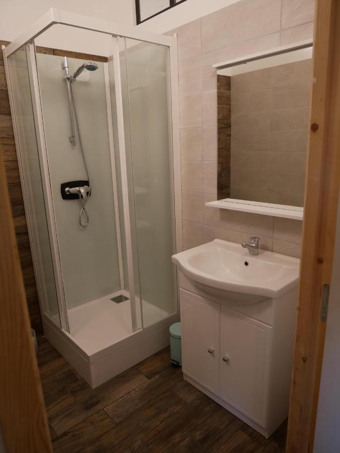 Studio De Charme Pour Des Vacances Reussies Corneilla-del-Vercol Bagian luar foto